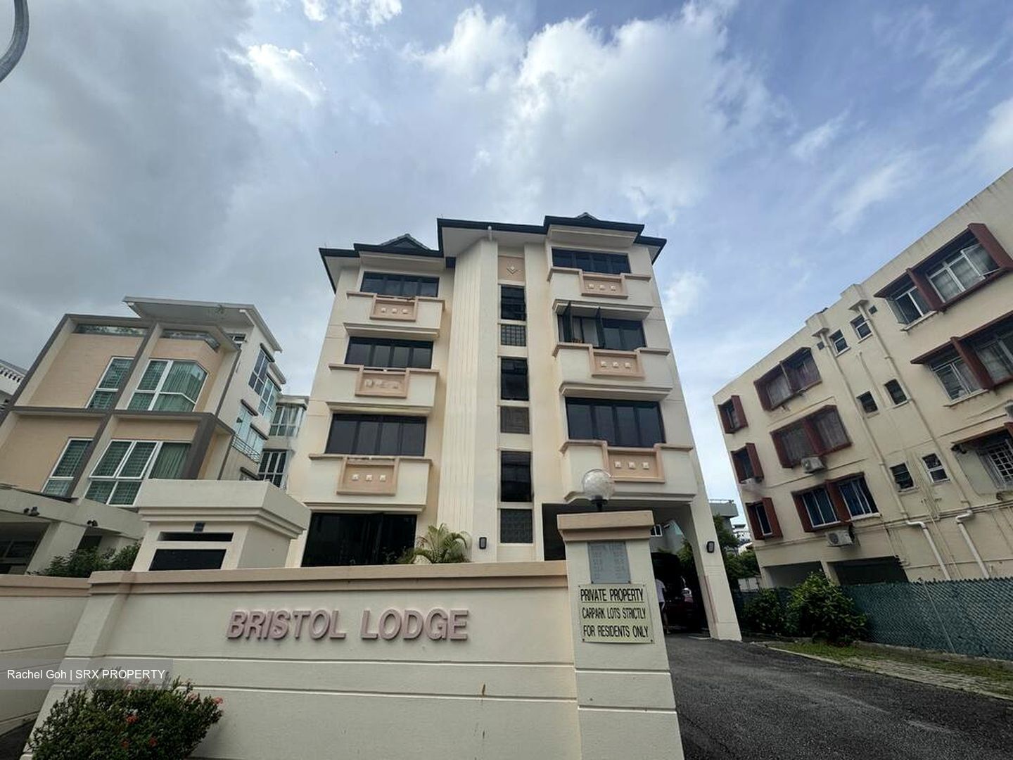 Bristol Lodge (D8), Apartment #585034341